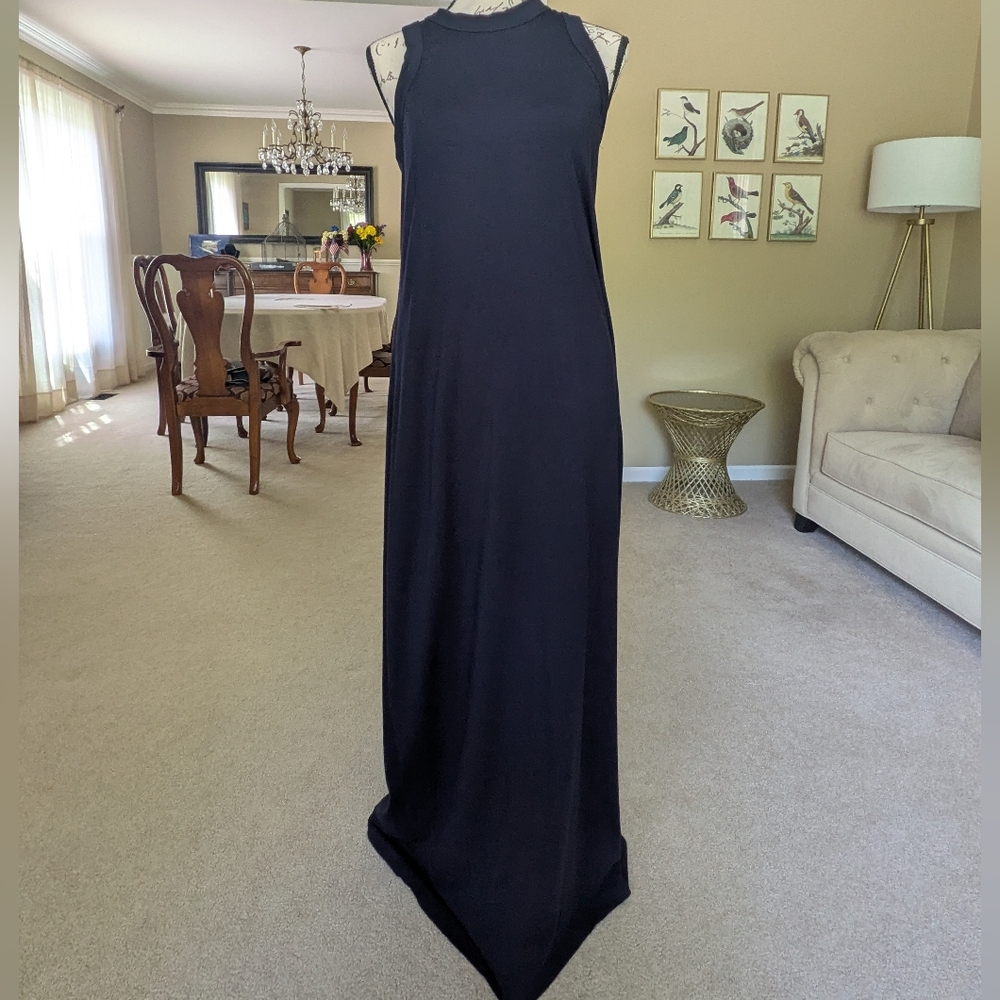 Karen Kane Black Maxi Dress with Timeless Elegance